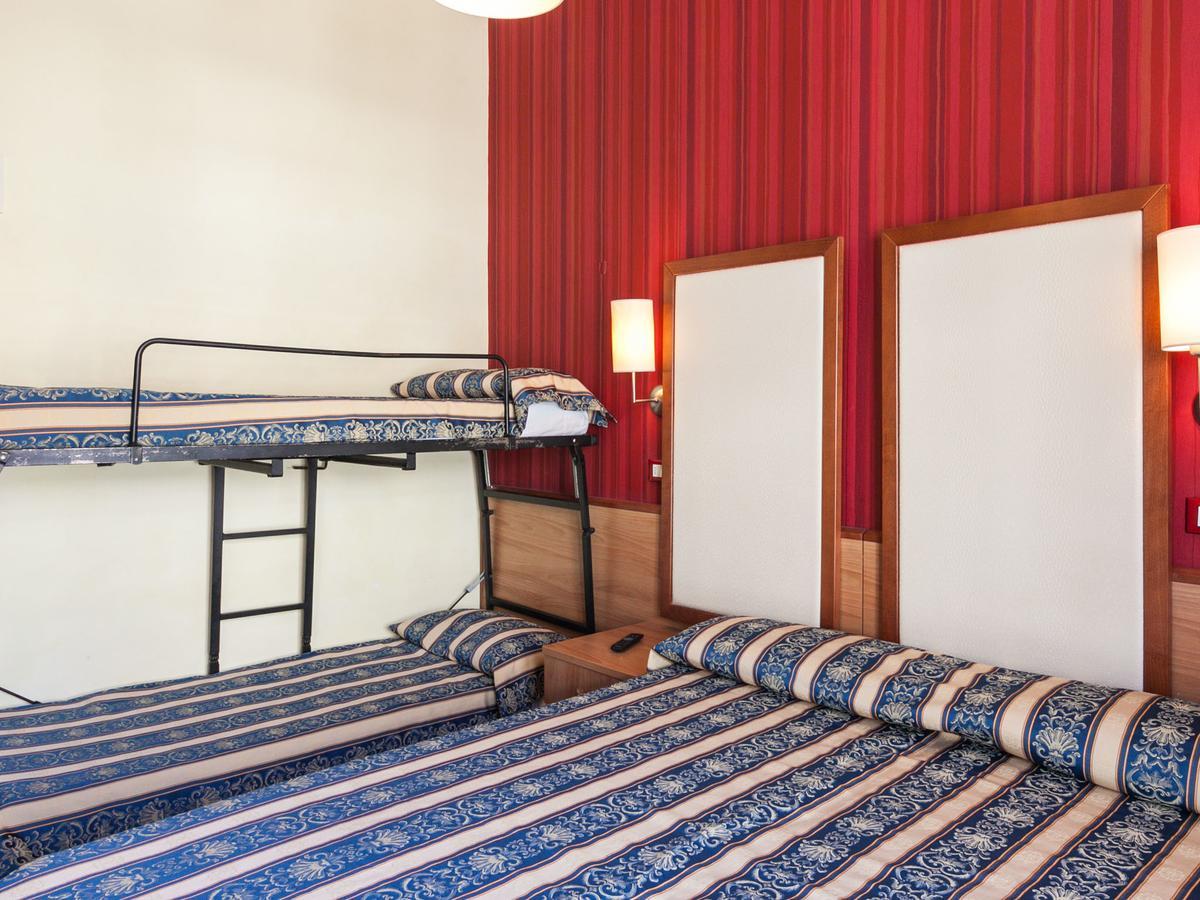 Hotel Promenade Universale Cesenatico Esterno foto