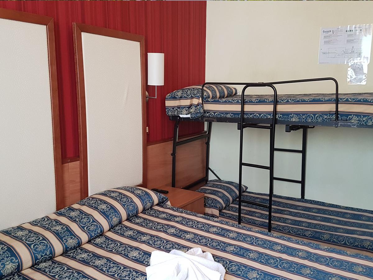 Hotel Promenade Universale Cesenatico Esterno foto