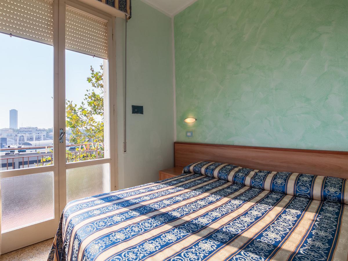 Hotel Promenade Universale Cesenatico Esterno foto
